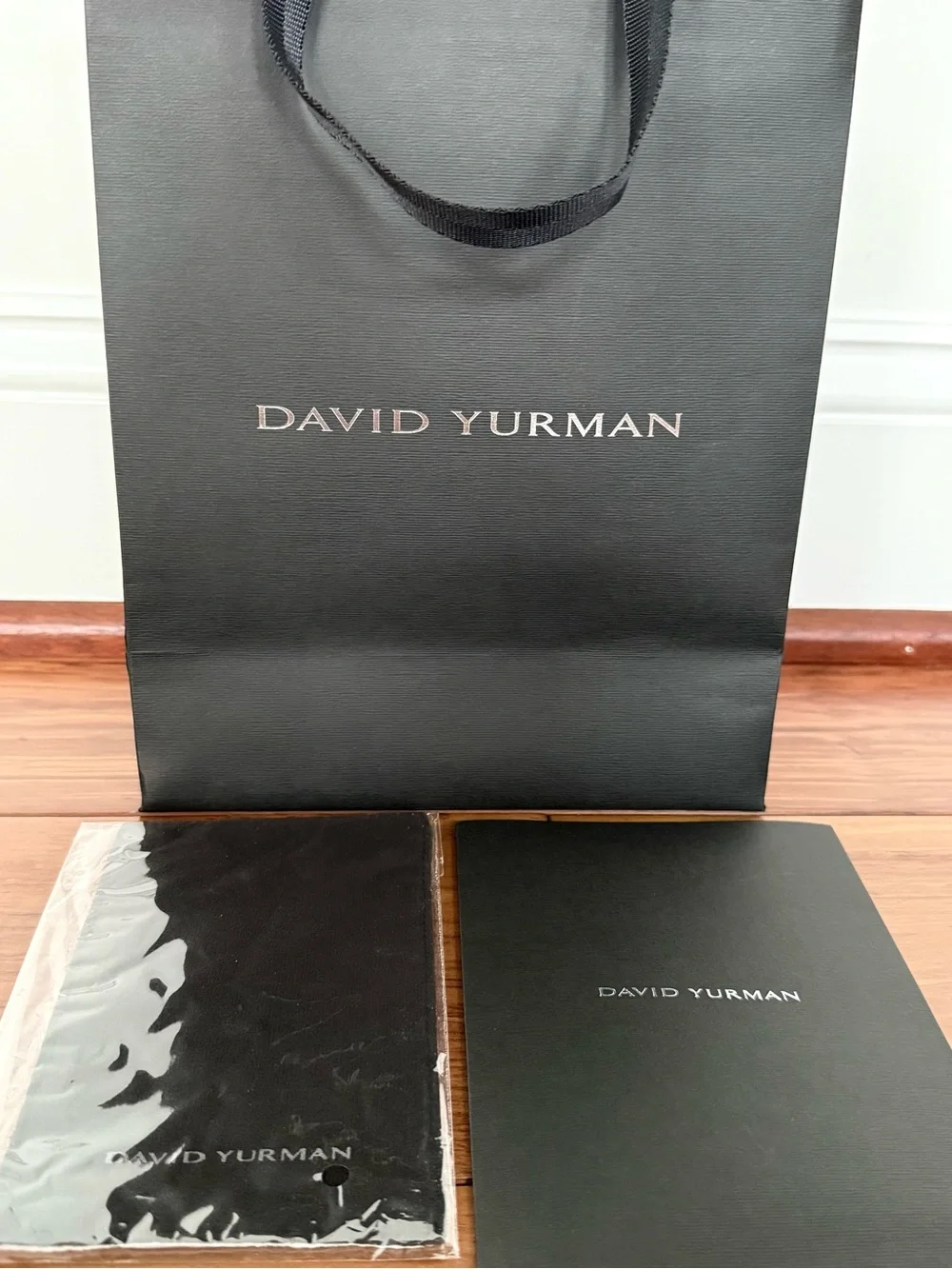 David Yurman Luxury Boutique Gift Bag + Jewelry Cleaning Cloth (8” × 10” × 4”)🖤